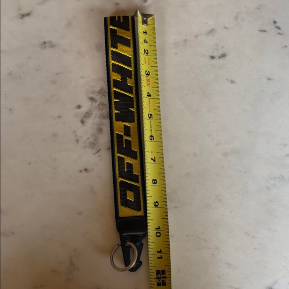 Industrial Clasp Off-White Keychain Yellow/Black Fabric - Picture 2 of 9